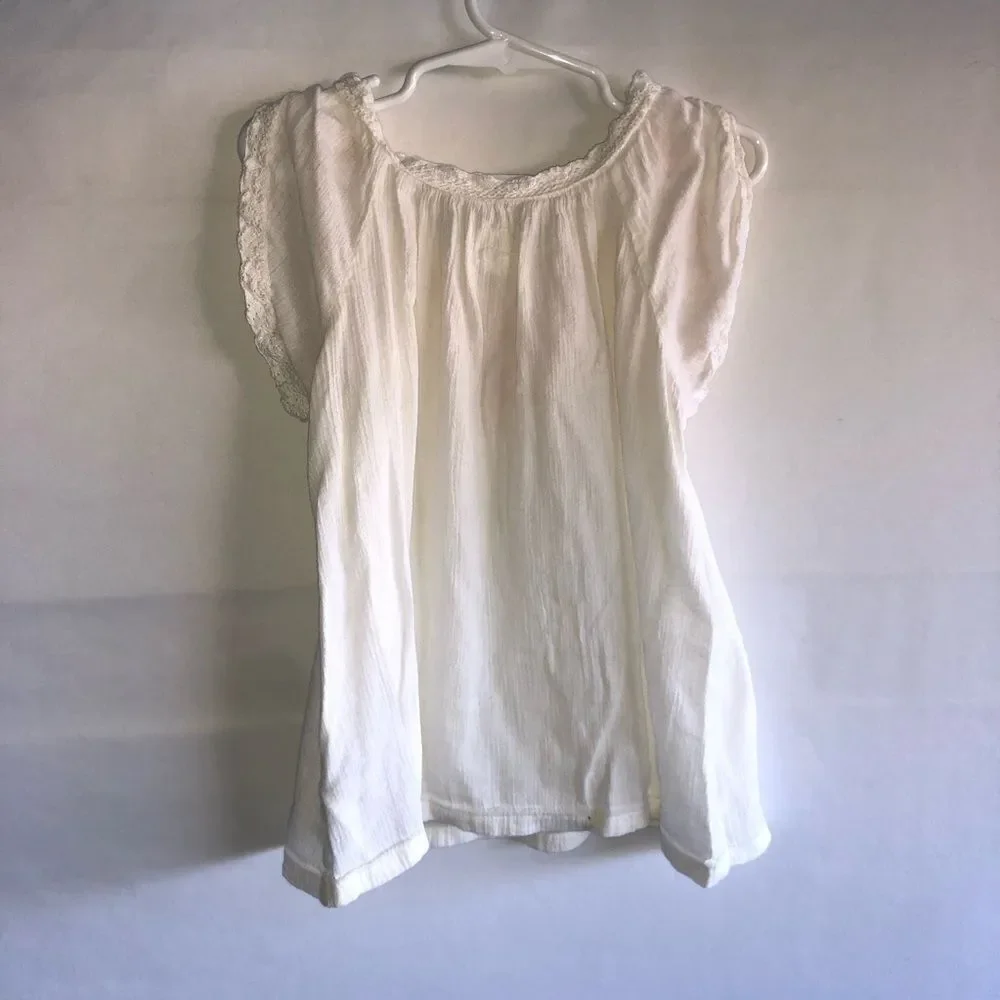 Gap Coral Embroidered Top